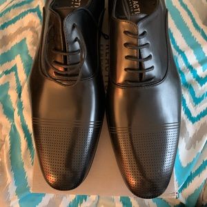 Kenneth Cole Reaction Black Dress Shoes